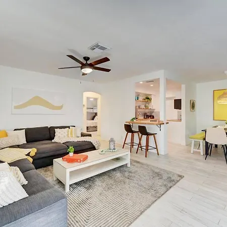 Enchanting 2Br/1Ba Casita 2 Blocks To Beach
